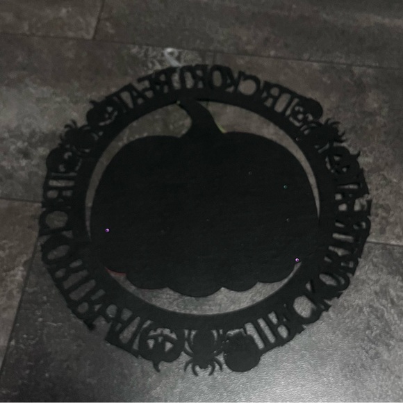 PJ* New! Jack o’ Lantern with Black Trick or Treat Trim Halloween Wall Decor - Picture 2 of 2
